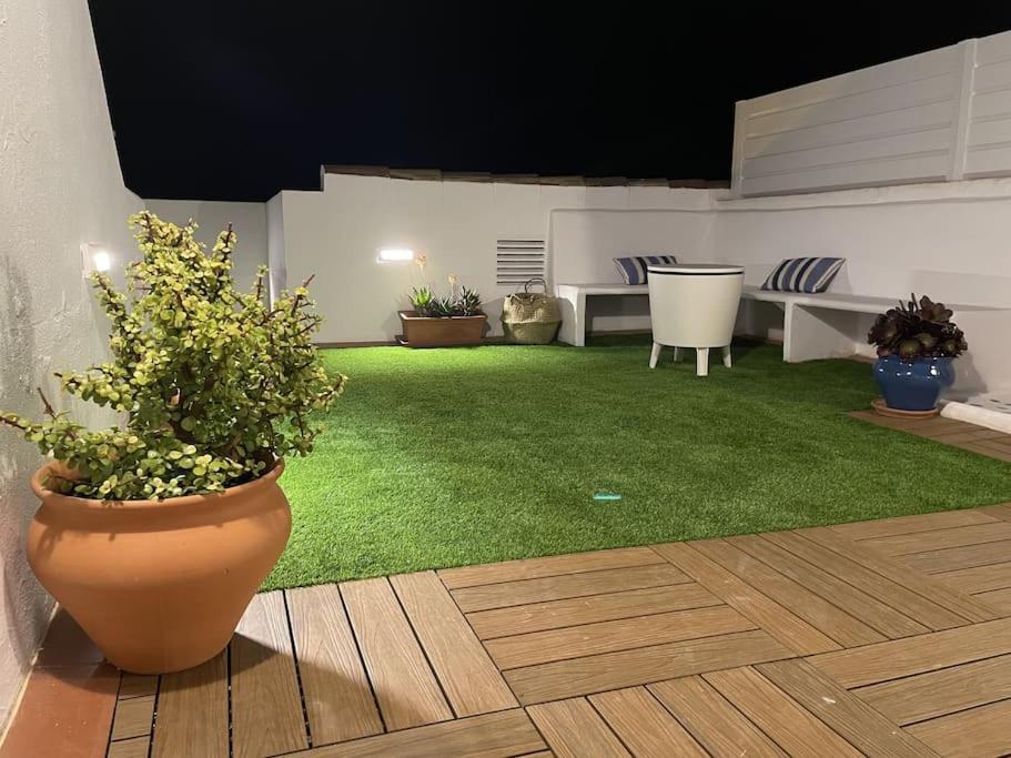 Casa Lola Conil, Azotea Al Mar Y Parking Solo Familias O Parejas Βίλα Conil De La Frontera Εξωτερικό φωτογραφία