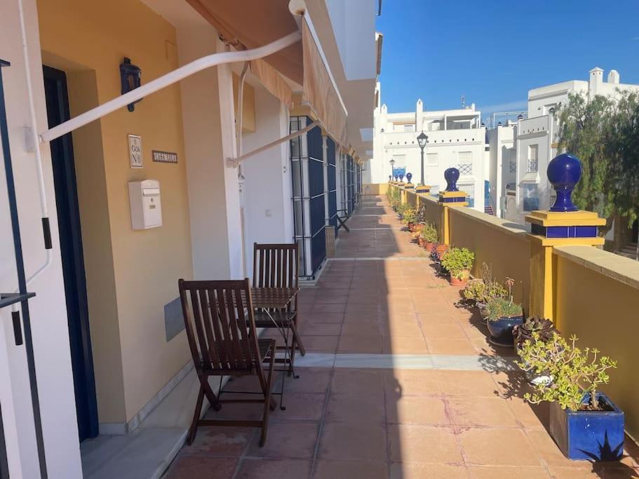 Casa Lola Conil, Azotea Al Mar Y Parking Solo Familias O Parejas Βίλα Conil De La Frontera Εξωτερικό φωτογραφία