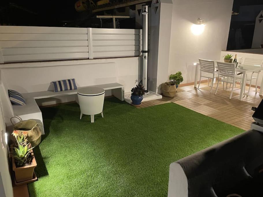 Casa Lola Conil, Azotea Al Mar Y Parking Solo Familias O Parejas Βίλα Conil De La Frontera Εξωτερικό φωτογραφία