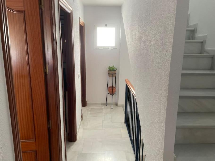 Casa Lola Conil, Azotea Al Mar Y Parking Solo Familias O Parejas Βίλα Conil De La Frontera Εξωτερικό φωτογραφία
