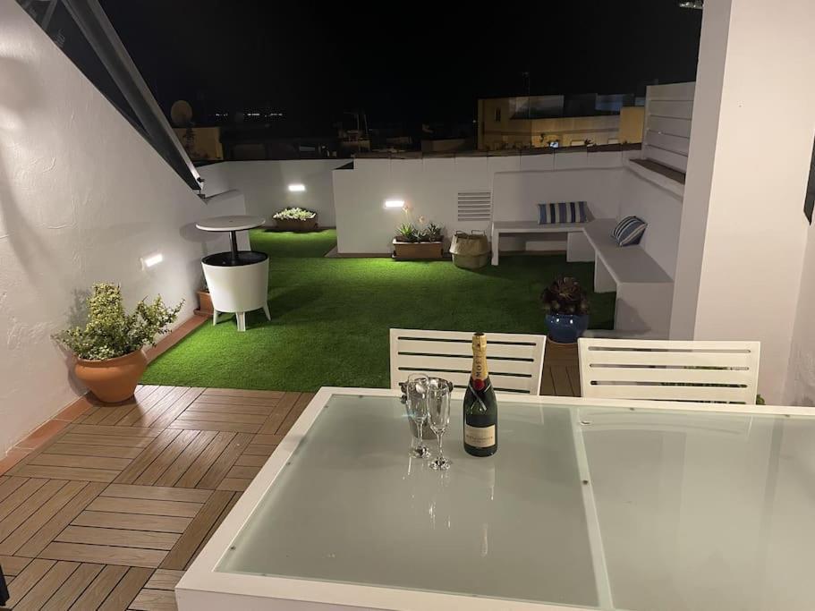 Casa Lola Conil, Azotea Al Mar Y Parking Solo Familias O Parejas Βίλα Conil De La Frontera Εξωτερικό φωτογραφία