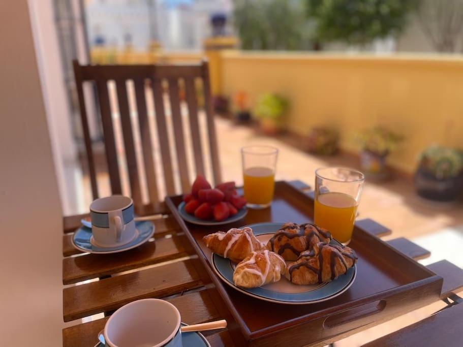 Casa Lola Conil, Azotea Al Mar Y Parking Solo Familias O Parejas Βίλα Conil De La Frontera Εξωτερικό φωτογραφία