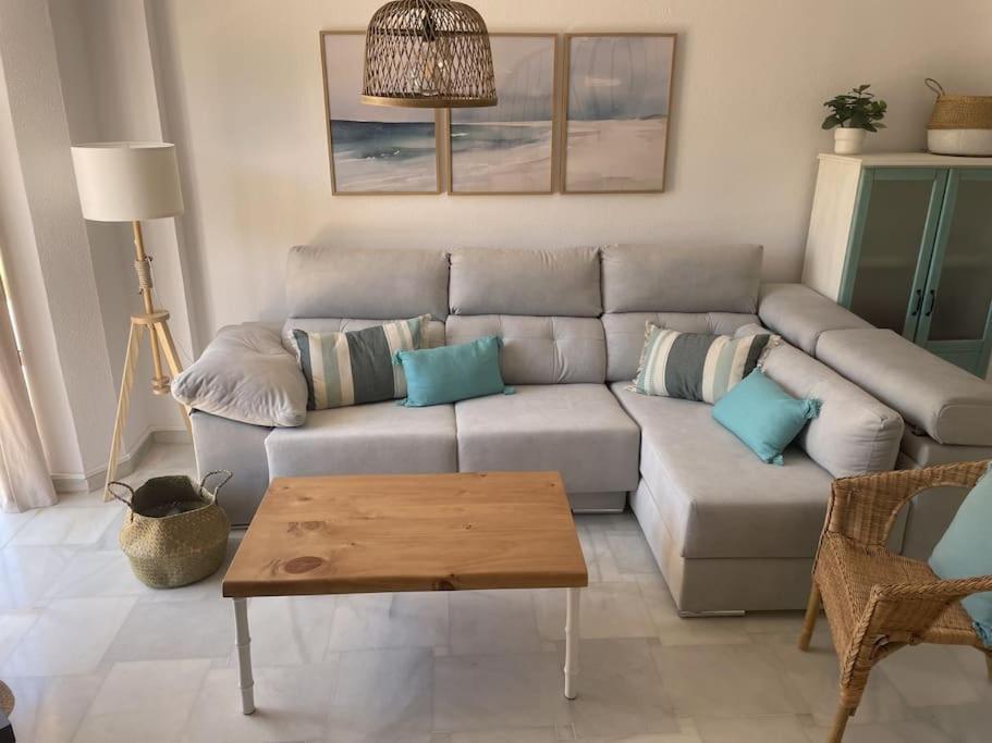 Casa Lola Conil, Azotea Al Mar Y Parking Solo Familias O Parejas Βίλα Conil De La Frontera Εξωτερικό φωτογραφία